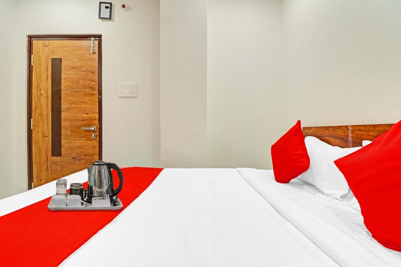 Hotel O Night Eye ไฮเดอราบัด ภายนอก รูปภาพ
