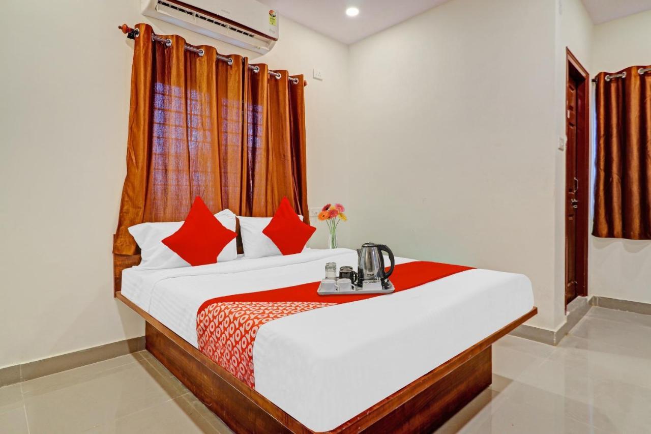 Hotel O Night Eye ไฮเดอราบัด ภายนอก รูปภาพ